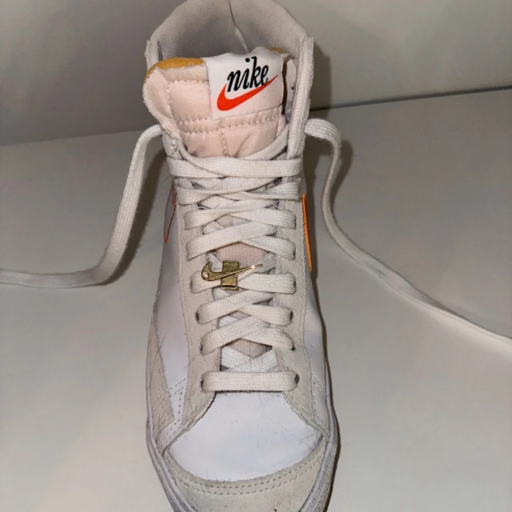Nike Blazer Mid 77 SE - Picture 8 of 12